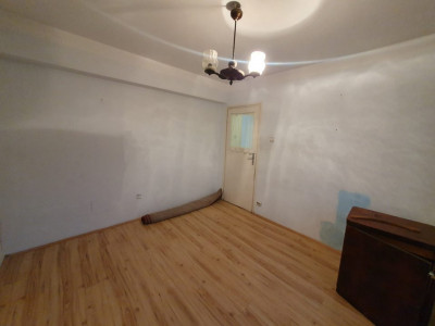 Apartament de vanzare cu 3 camere, etaj 6, zona Ultracentrala imagine mica 9, foxfort.ro