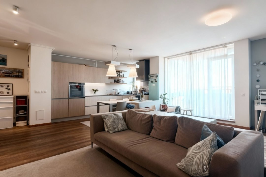 Apartament de vanzare cu 2 camere, 60 mp - zona Piata Doina 3, foxfort.ro