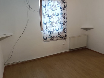 Apartament cu 2 camere la parter, prima inchiriere, zona Traian imagine mica 7, foxfort.ro