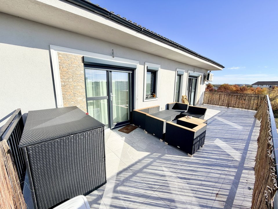 Penthouse cu 3 camere si terasa de 28 mp, zona Braytim  14, foxfort.ro
