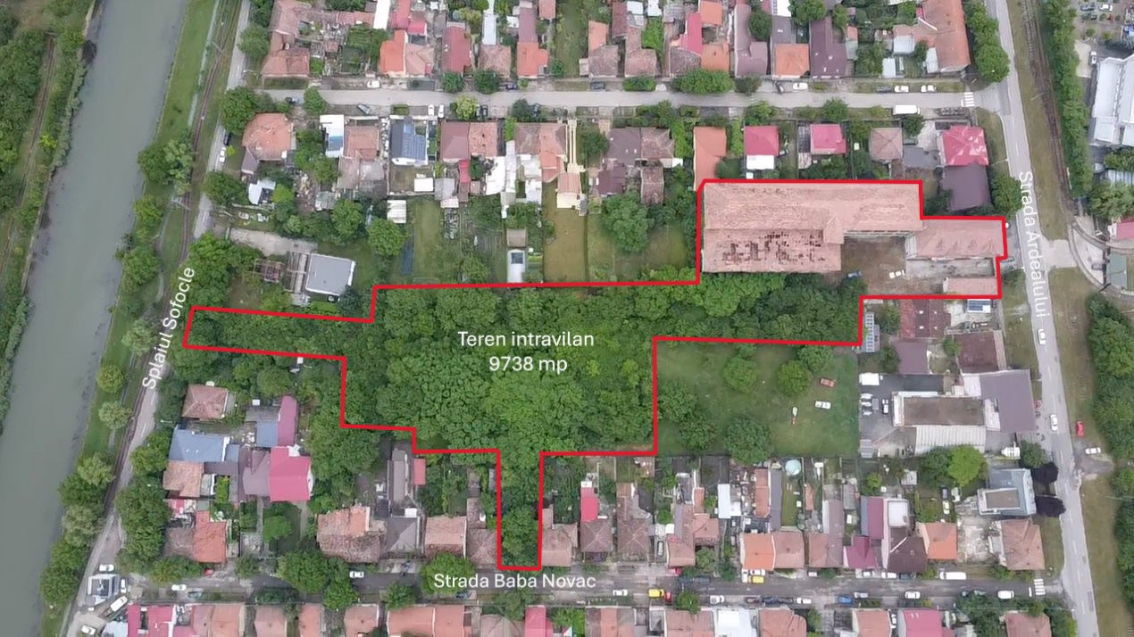 Teren intravilan 9738 mp, cu iesire pe 3 strazi - zona Freidorf 1, foxfort.ro
