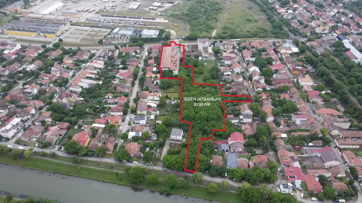 Teren intravilan 9738 mp, cu iesire pe 3 strazi - zona Freidorf 2, foxfort.ro