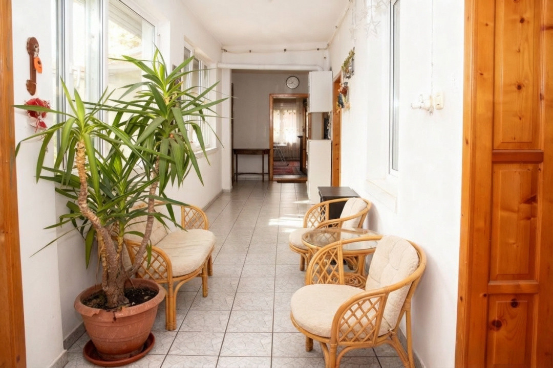 Casa individuala cu 4 camere, garaj si teren de 694 mp, zona Bujac Arad 3, foxfort.ro