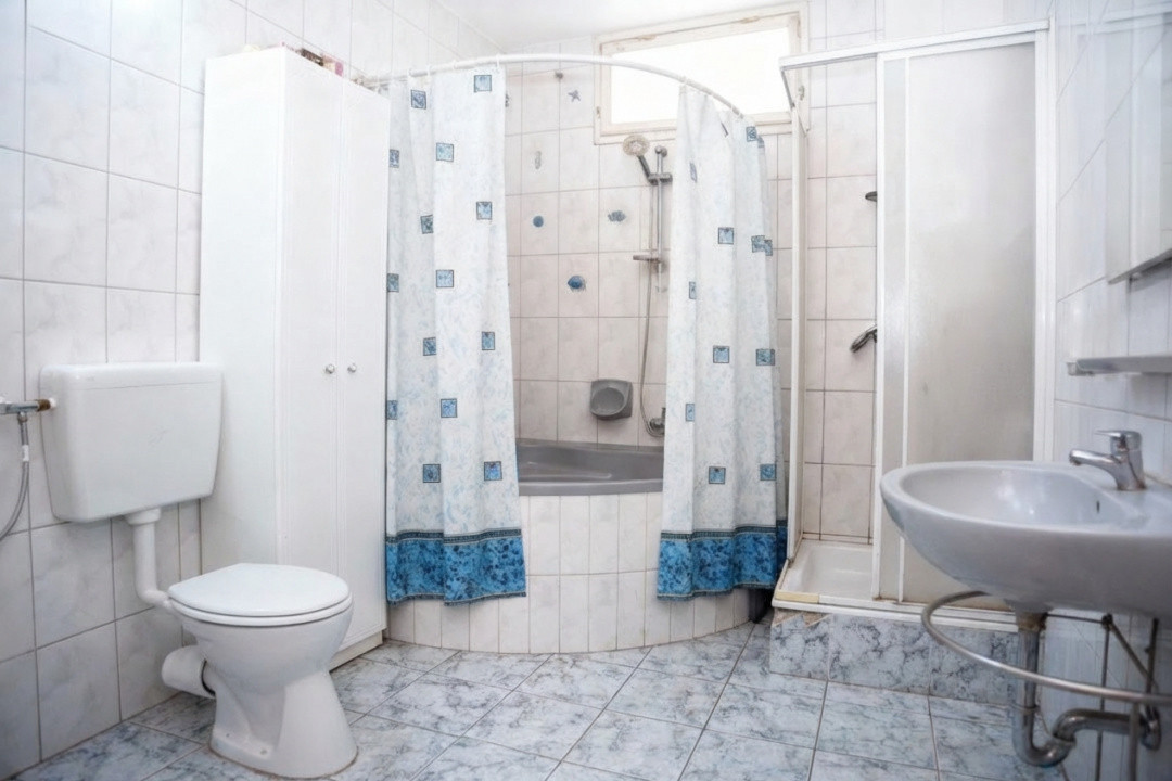 Casa individuala cu 4 camere, garaj si teren de 694 mp, zona Bujac Arad 6, foxfort.ro