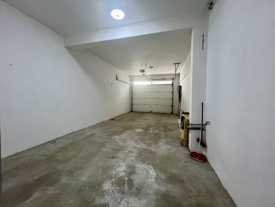 Casa individuala cu 7 camere si teren de 358 mp de vanzare, zona Girocului 20, foxfort.ro