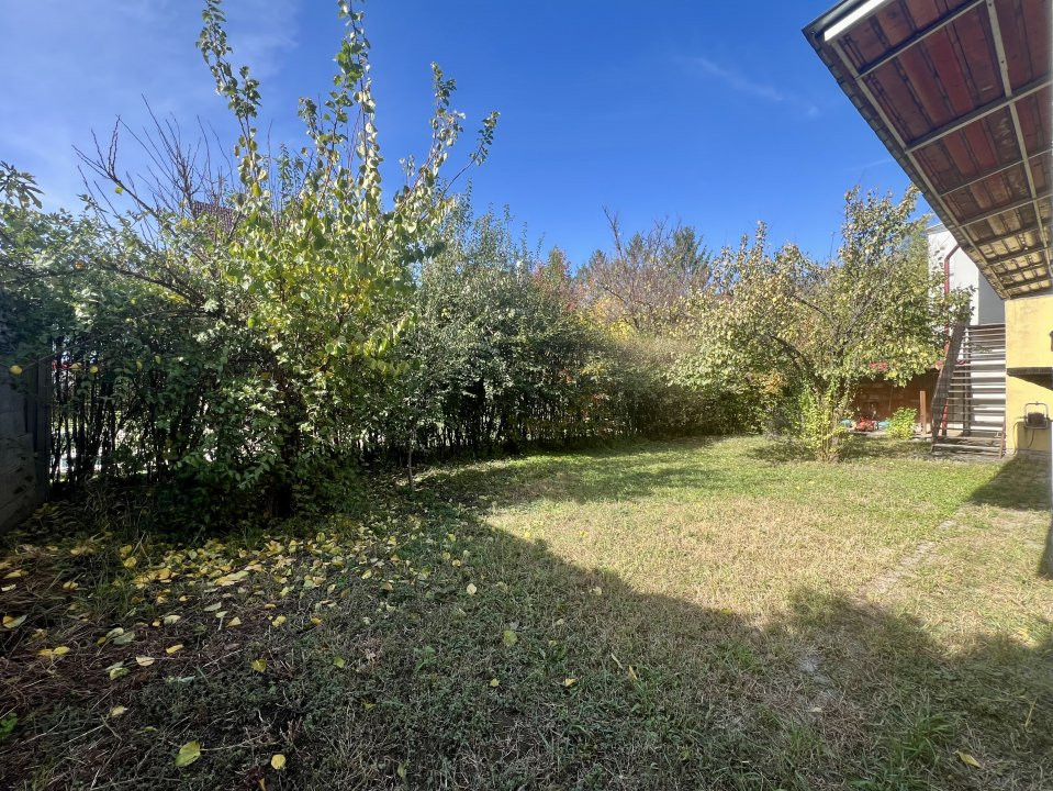 Casa individuala cu 7 camere si teren de 358 mp de vanzare, zona Girocului 24, foxfort.ro