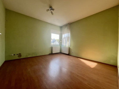 Casa individuala cu 7 camere si teren de 358 mp de vanzare, zona Girocului imagine mica 7, foxfort.ro