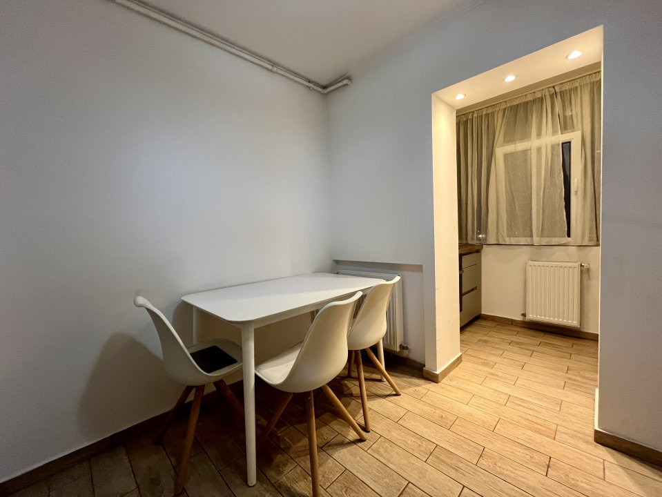 Apartament cu 3 camere de inchiriat zona Lipovei 3, foxfort.ro