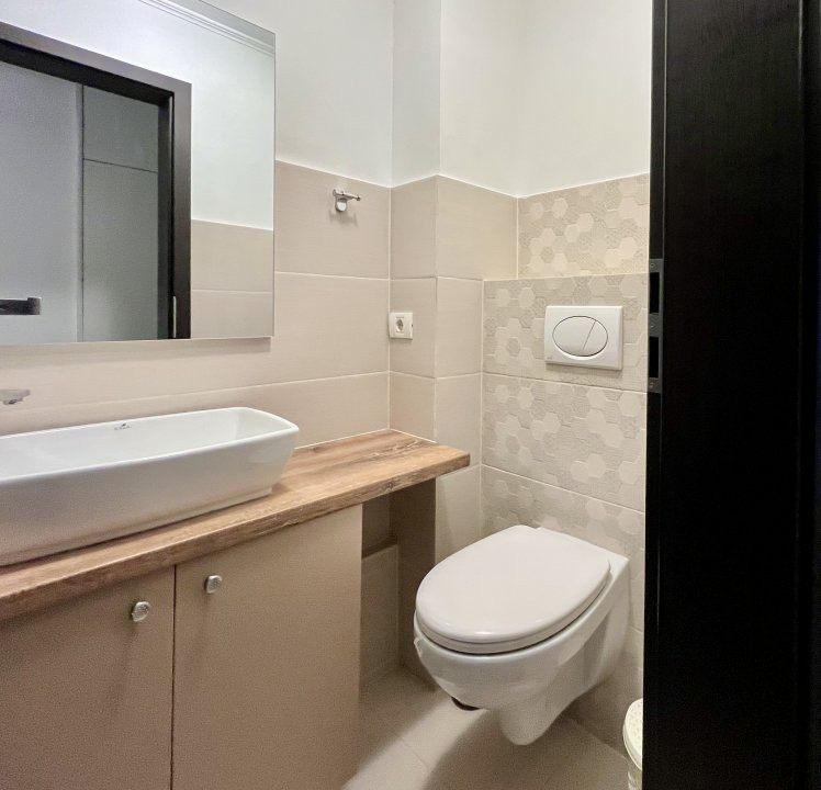 Apartament cu 3 camere de inchiriat zona Lipovei 7, foxfort.ro