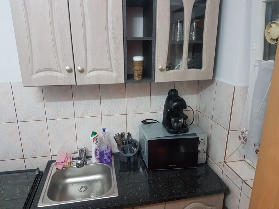 Garsoniera cu o camera, etaj 4, zona Olimpia Stadion 3, foxfort.ro