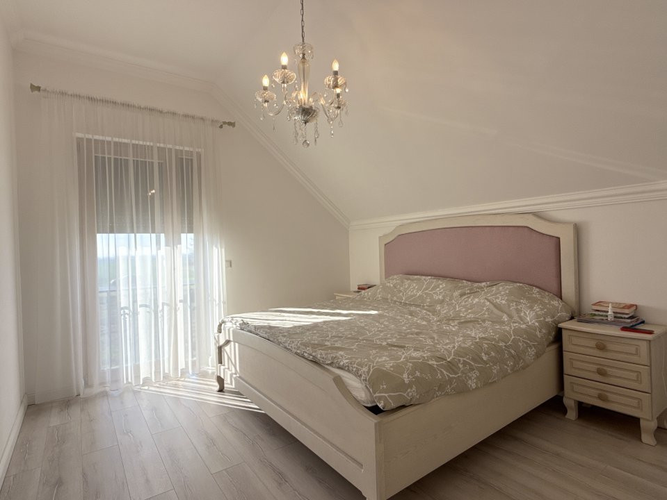 Casa individuala cu 5 camere de vanzare in localitatea Sacalaz 6, foxfort.ro