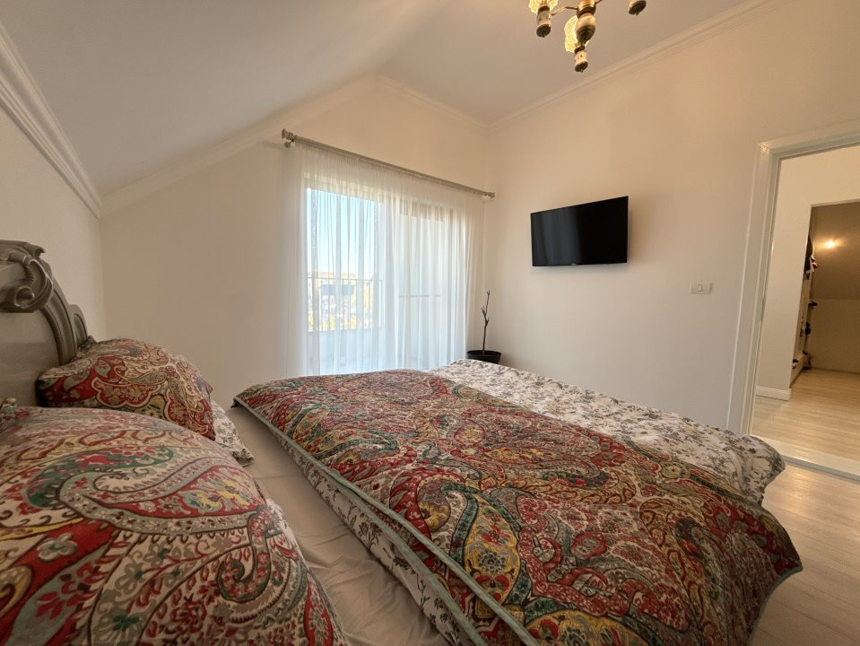 Casa individuala cu 5 camere de vanzare in localitatea Sacalaz 11, foxfort.ro