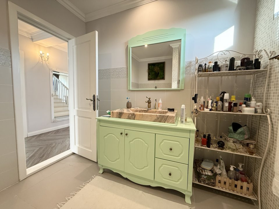 Casa individuala cu 5 camere de vanzare in localitatea Sacalaz 15, foxfort.ro