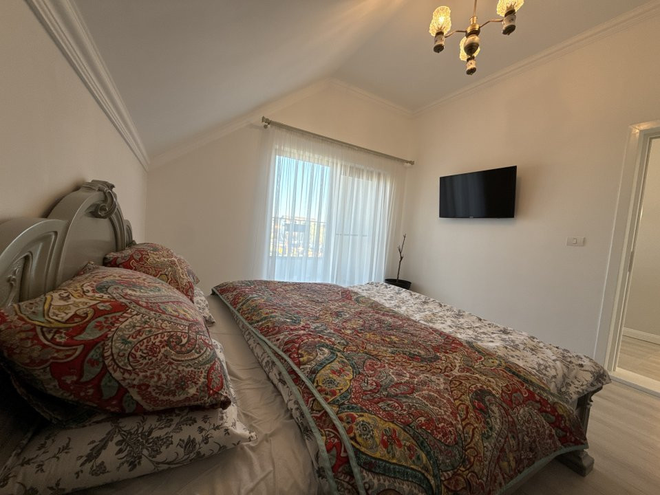 Casa individuala cu 5 camere de vanzare in localitatea Sacalaz 18, foxfort.ro