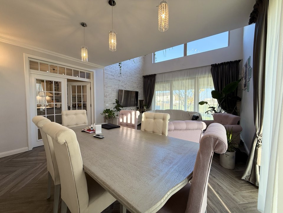 Casa individuala cu 5 camere de vanzare in localitatea Sacalaz 37, foxfort.ro