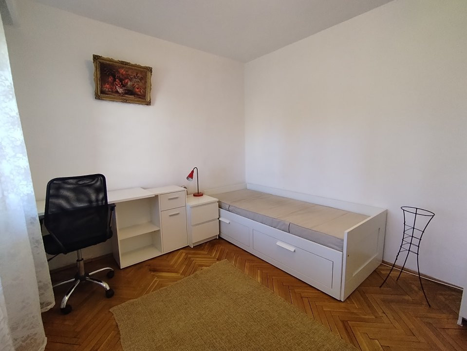 Apartament cu 3 camere de inchiriat in Timisoara, zona Take Ionescu 5, foxfort.ro