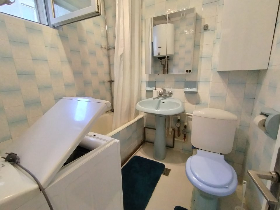 Apartament cu 3 camere de inchiriat in Timisoara, zona Take Ionescu 7, foxfort.ro