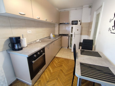 Apartament cu 3 camere de inchiriat in Timisoara, zona Take Ionescu imagine mica 4, foxfort.ro