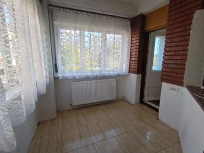 Apartament cu 3 camere de inchiriat in Timisoara, zona Take Ionescu imagine mica 8, foxfort.ro