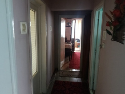 Apartament cu 3 camere de vanzare, zona Girocului imagine mica 6, foxfort.ro