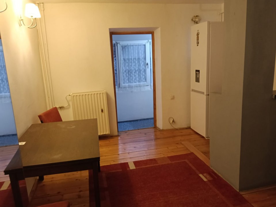 Apartament cu 2 camere de vanzare in zona Steaua 3, foxfort.ro