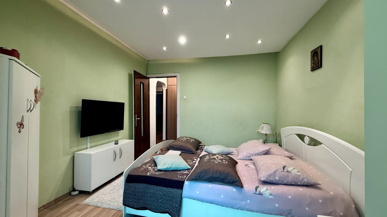 Apartament cu 4 camere, etaj 1 de inchiriat, zona Aradului 5, foxfort.ro