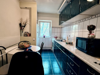 Apartament cu 4 camere, etaj 1 de inchiriat, zona Aradului imagine mica 8, foxfort.ro