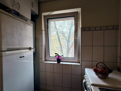 Apartament cu 4 camere, etaj 1 de inchiriat, zona Aradului imagine mica 13, foxfort.ro