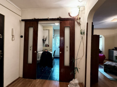 Apartament cu 4 camere, etaj 1 de inchiriat, zona Aradului imagine mica 18, foxfort.ro