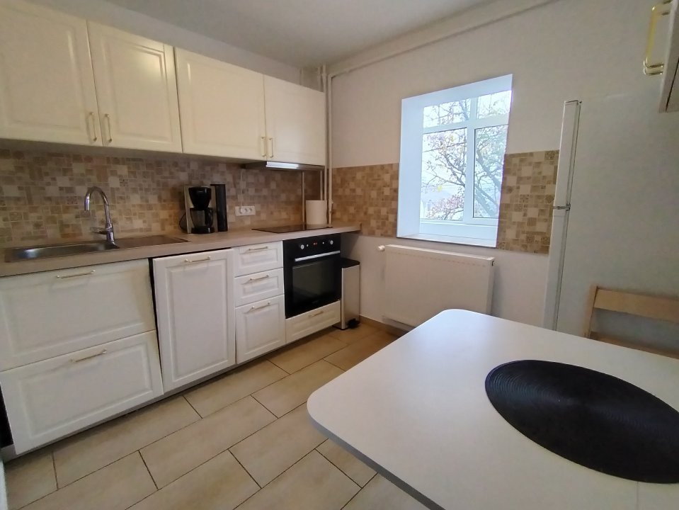 Apartament cu 3 camere de inchiriat in Timisoara in zona Lunei 2, foxfort.ro