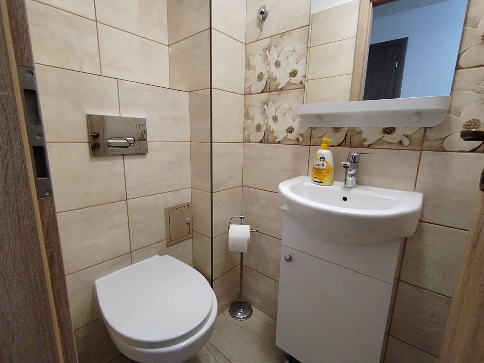 Apartament cu 3 camere de inchiriat in Timisoara in zona Lunei 8, foxfort.ro