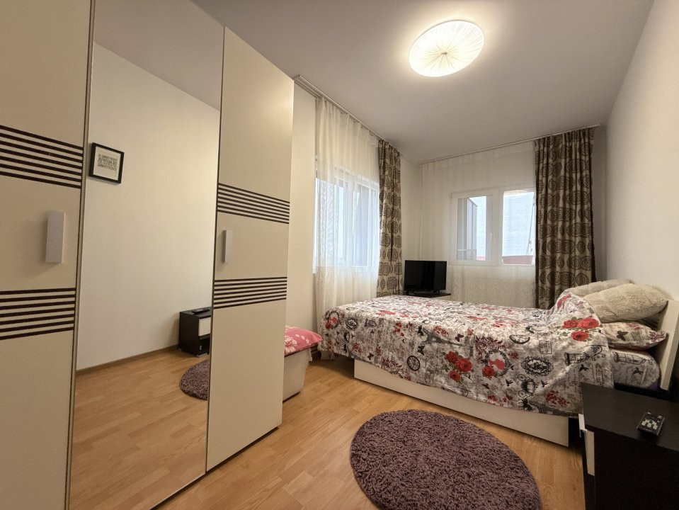 Apartament cu 3 camere de vanzare in Timisoara, zona Soarelui 3, foxfort.ro