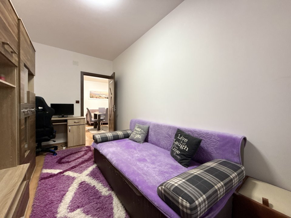 Apartament cu 3 camere de vanzare in Timisoara, zona Soarelui 10, foxfort.ro