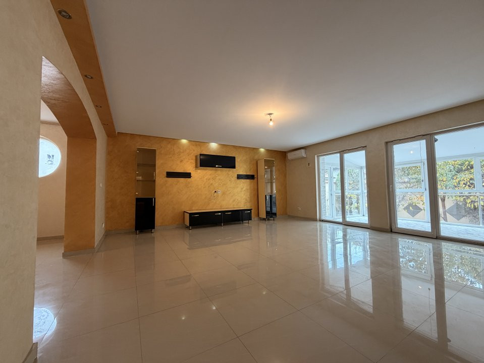 Zona Centrala, Casa individuala 510 mp, pretabila activitati diverse 11, foxfort.ro