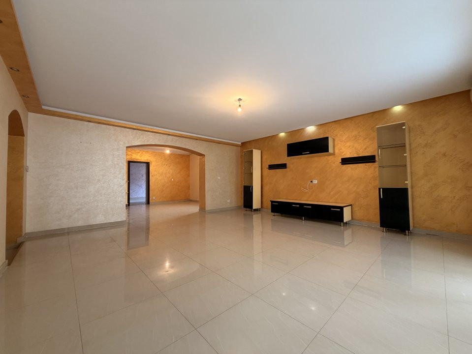 Zona Centrala, Casa individuala 510 mp, pretabila activitati diverse 15, foxfort.ro