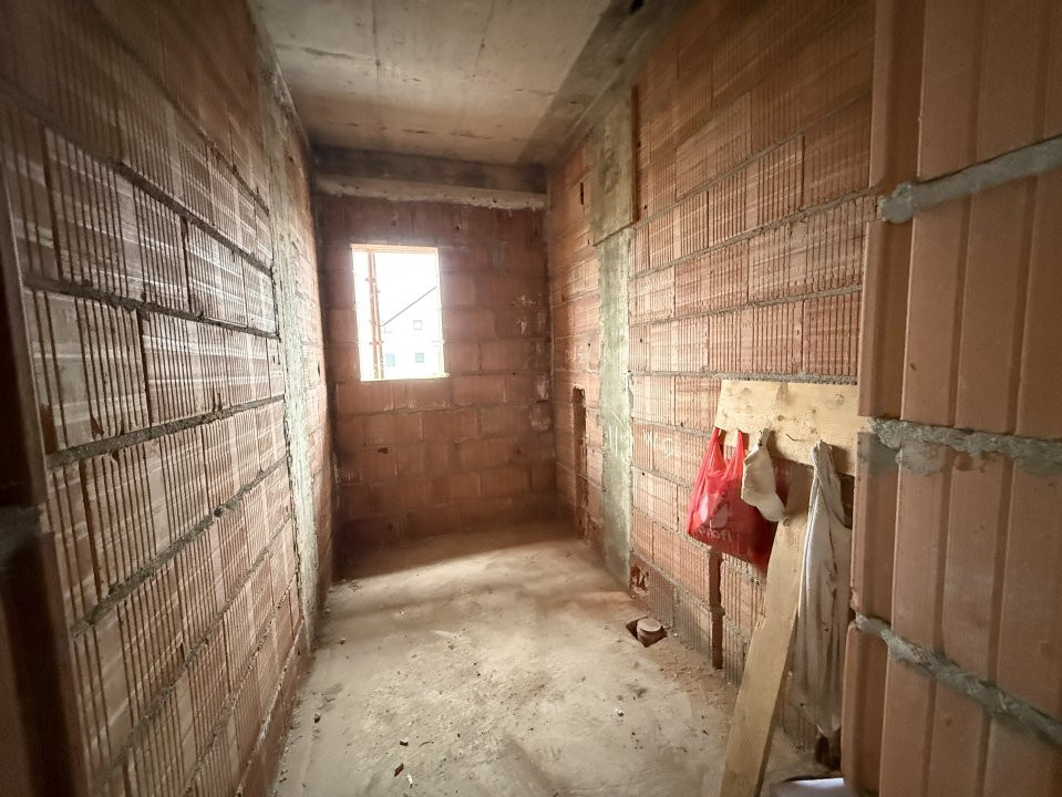 Duplex cu 3 camere si teren de 247 mp de vanzare in localitatea Sacalaz 13, foxfort.ro