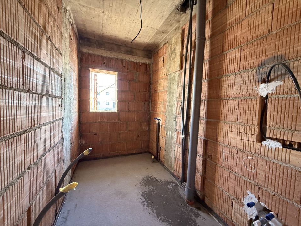 Duplex cu 3 camere si teren de 247 mp de vanzare in localitatea Sacalaz 7, foxfort.ro