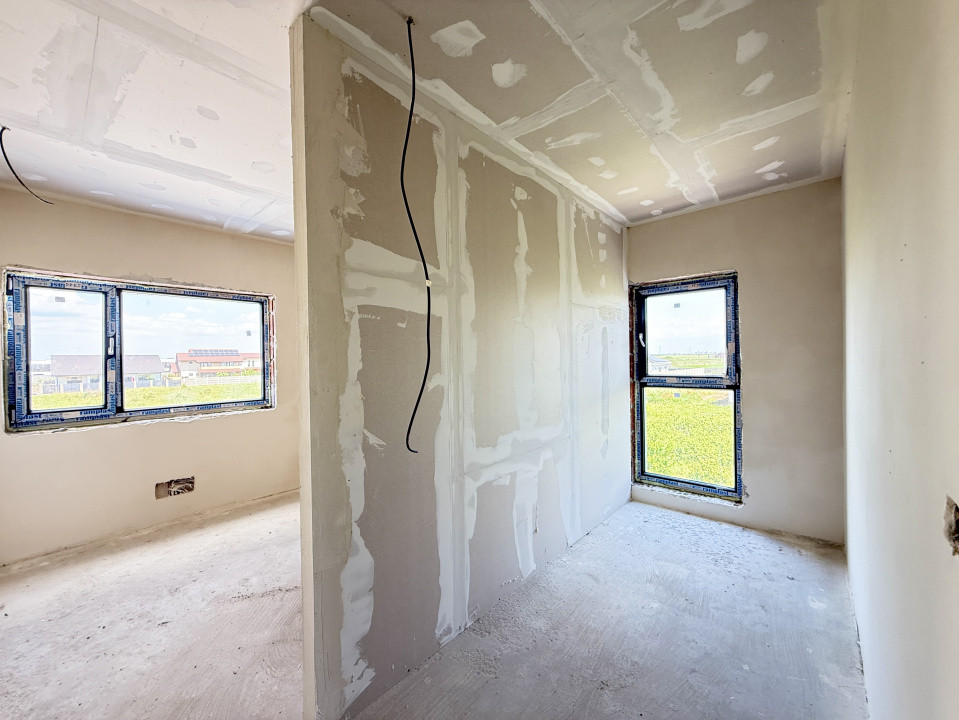 Duplex cu 3 camere si teren de 247 mp de vanzare in localitatea Sacalaz 9, foxfort.ro