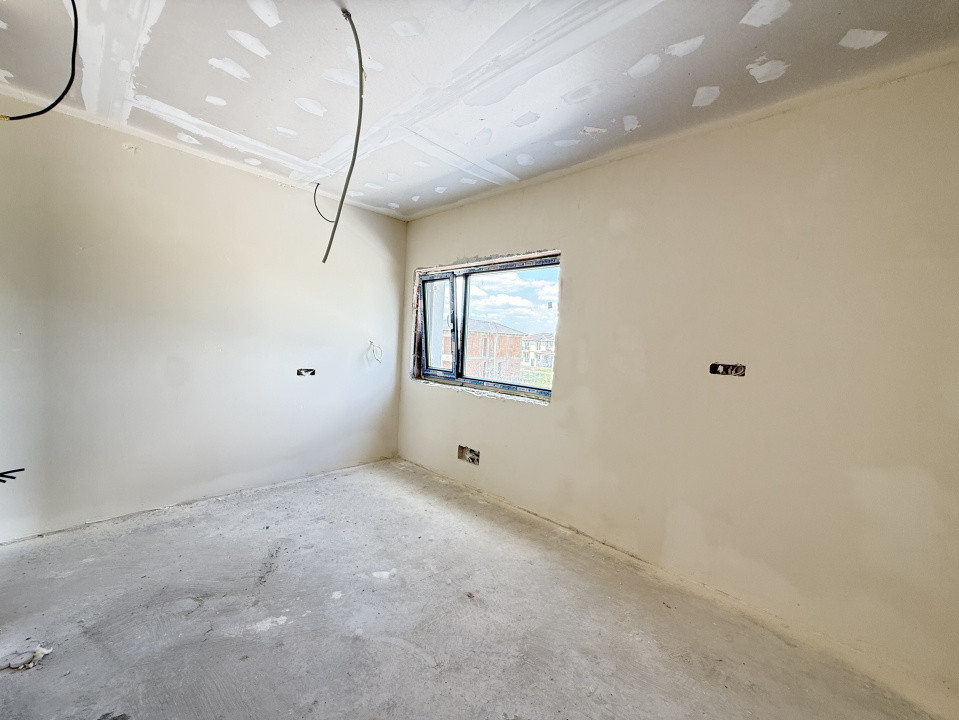 Duplex cu 3 camere si teren de 247 mp de vanzare in localitatea Sacalaz 13, foxfort.ro