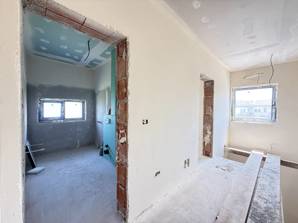 Duplex cu 3 camere si teren de 247 mp de vanzare in localitatea Sacalaz 16, foxfort.ro