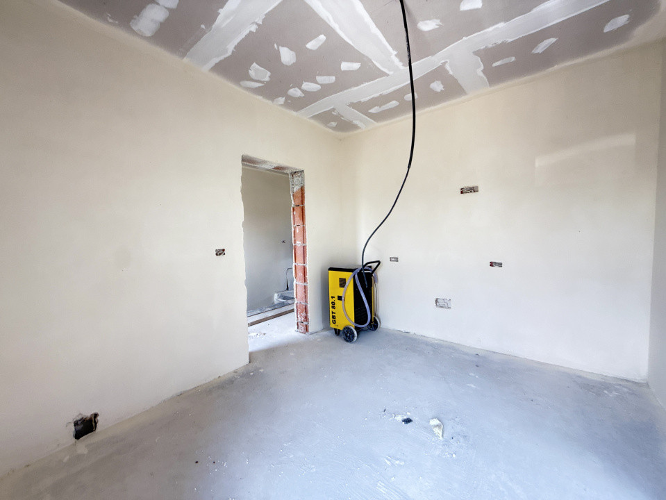Duplex cu 3 camere si teren de 247 mp de vanzare in localitatea Sacalaz 21, foxfort.ro