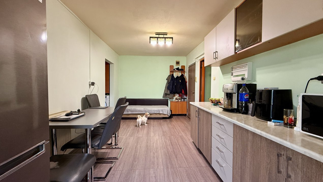 Apartament cu 2 camere de 50 mp + balcon, zona Lipovei 7, foxfort.ro