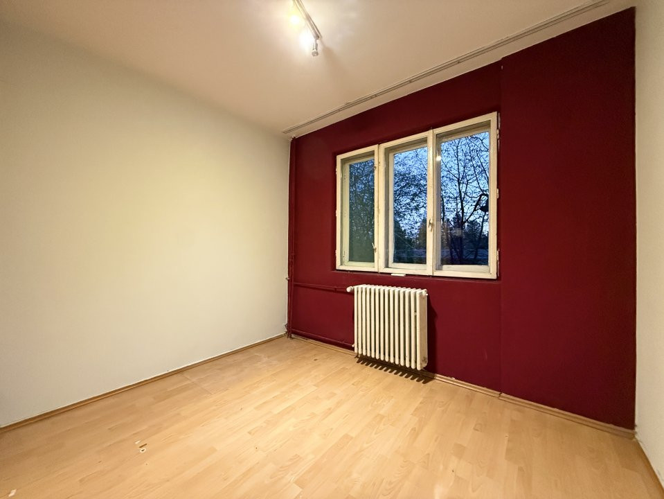 Garsoniera cu o camera de vanzare in Timisoara, zona Ronat 1, foxfort.ro