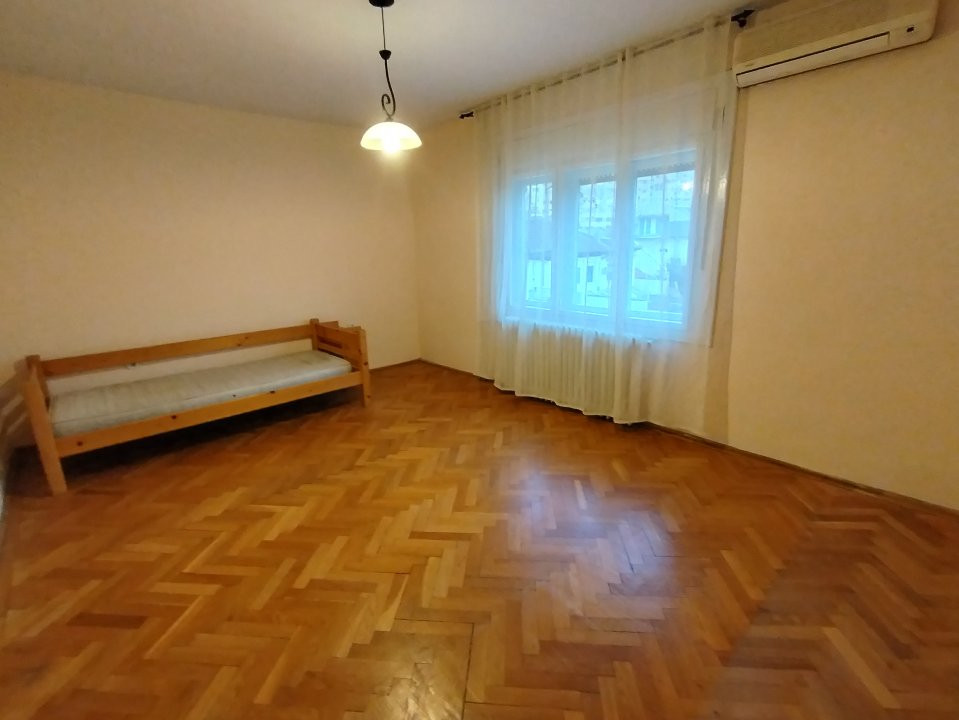 Apartament cu 4 camere de inchiriat in Timisoara, zona Olimpia Stadion 2, foxfort.ro