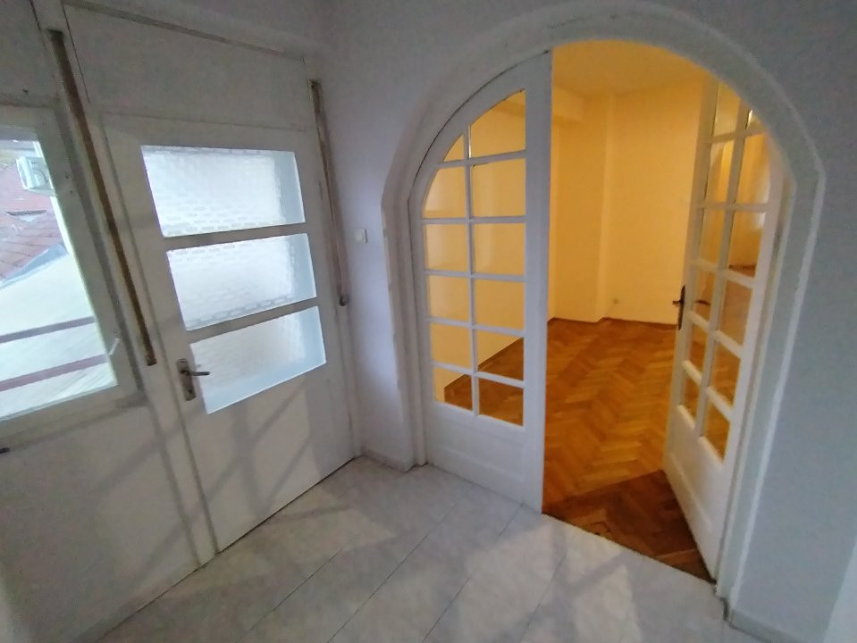 Apartament cu 4 camere de inchiriat in Timisoara, zona Olimpia Stadion 5, foxfort.ro