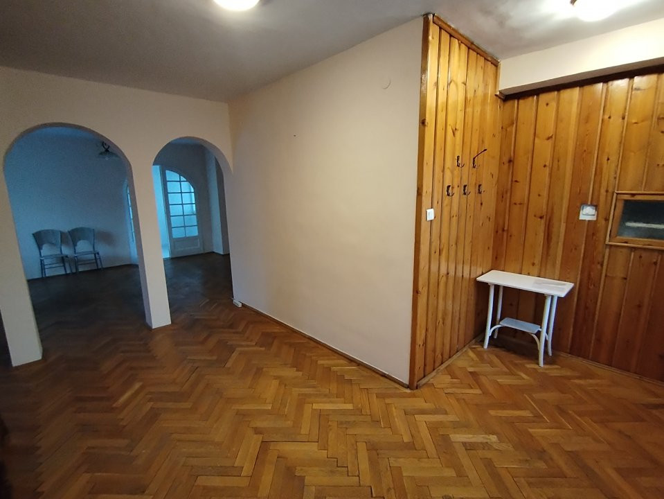 Apartament cu 4 camere de inchiriat in Timisoara, zona Olimpia Stadion 7, foxfort.ro