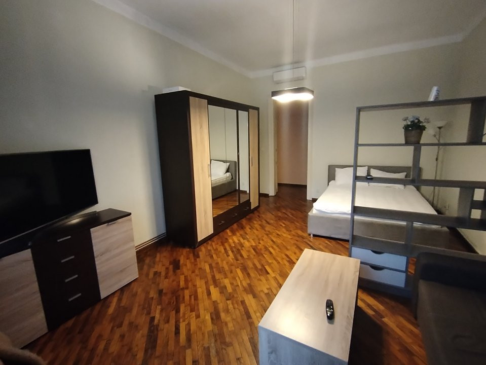 Apartament cu o camera de inchiriat in Timisoara, zona P-ta Victoriei 3, foxfort.ro