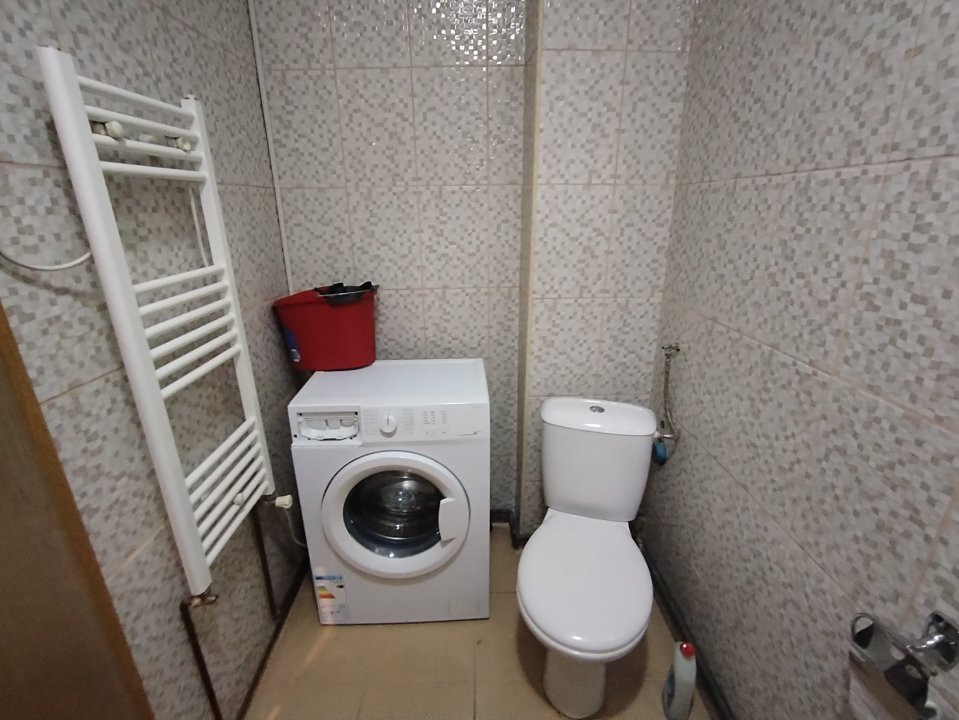 Apartament cu o camera de inchiriat in Timisoara, zona P-ta Victoriei 7, foxfort.ro