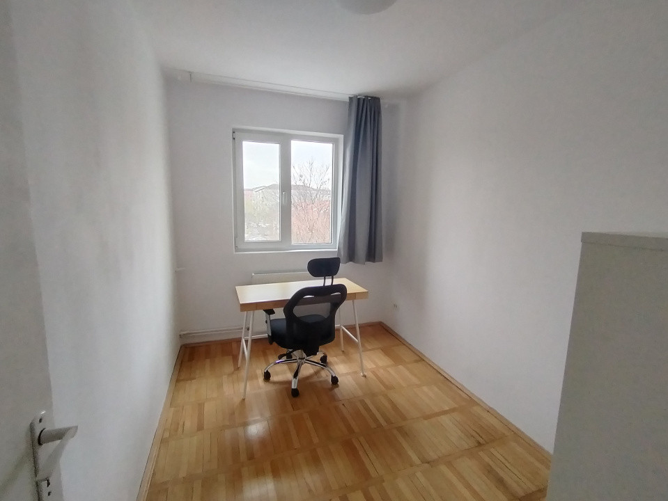 Apartament cu 3 camere de inchiriat, zona Girocului 4, foxfort.ro