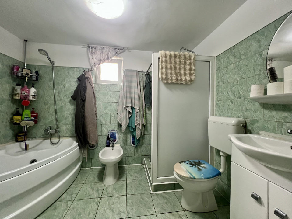 Casa individuala cu 4 camere de vanzare, zona Girocului 7, foxfort.ro